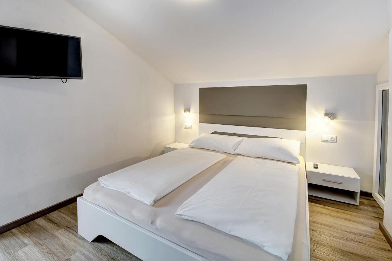 Lorivita Residenz Apartamento *
